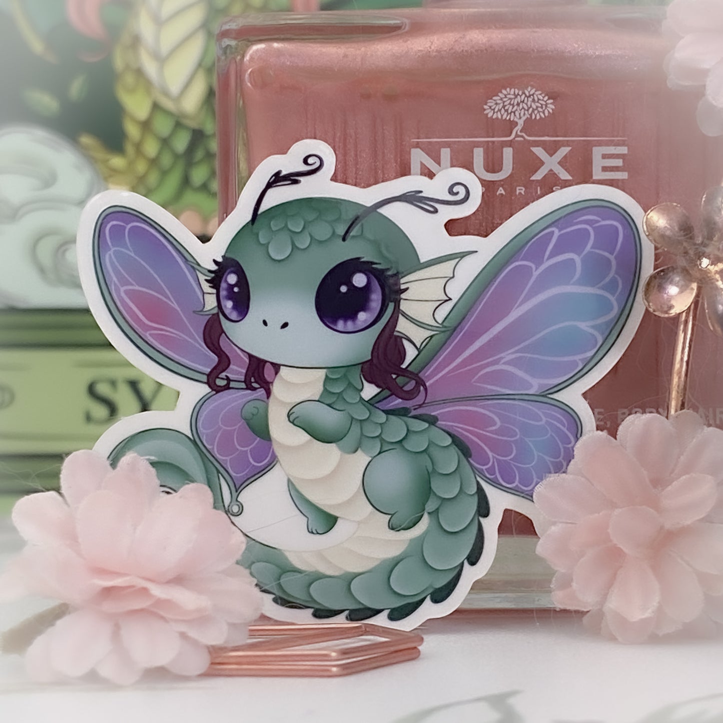 Sticker Sylphina : Dragonne des Insectes et des Papillons 🦋